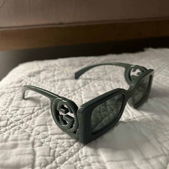 Gucci Sunglasses Model GG1325S - Picture 4 of 13